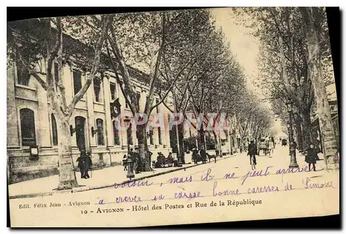 Ansichtskarte AK Poste Avignon Hotel des Postes et Rue de la Republique