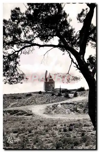 Ansichtskarte AK Moulin a vent Fontvieille Le moulin de Daudet