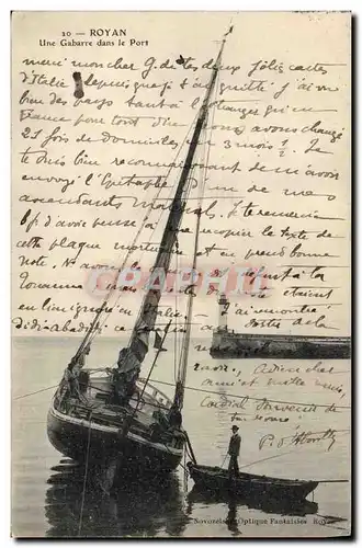 Cartes postales Bateau de Peche Royan Une Gabarre dans le port