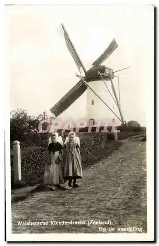 Cartes postales Moulin a vent Walchersche Kleederdracht Zeeland Op de wandeling