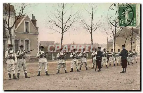 Cartes postales Militaria Au regiment