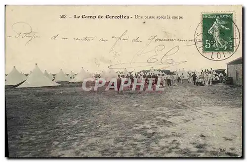 Cartes postales Militaria Le camp de Cercottes Une pause apres la soupe