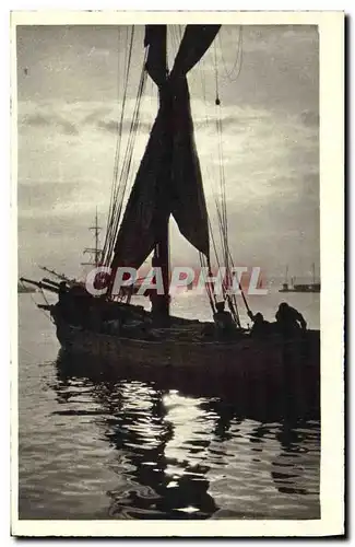 Cartes postales Bateau Peche a Mediterranee Tartane rentrant au port