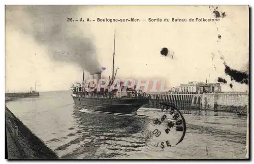 Ansichtskarte AK Bateau Boulogne sur mer Sortie du bateau de Folkestone