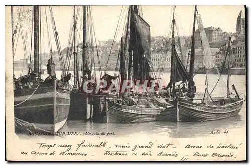 Ansichtskarte AK Bateau Peche Boulogne sur Mer Un coin du port