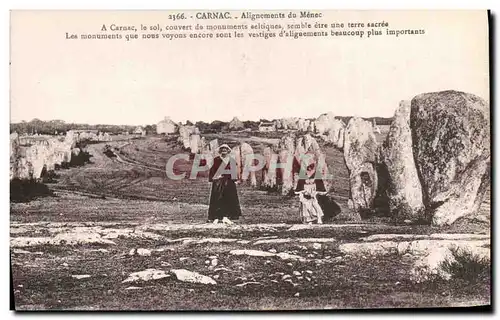 Ansichtskarte AK Dolmen Menhir Carnac Alignements du Menec Femmes Folklore