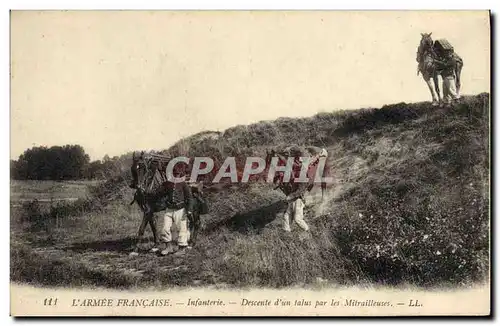 Cartes postales Militaria Infanterie Descente d&#39un talus par les mitrailleuses