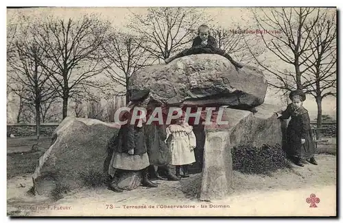 Cartes postales Dolmen Menhir Meudon Bellevue Terrasse de l&#39observatoire le dolmen Enfants