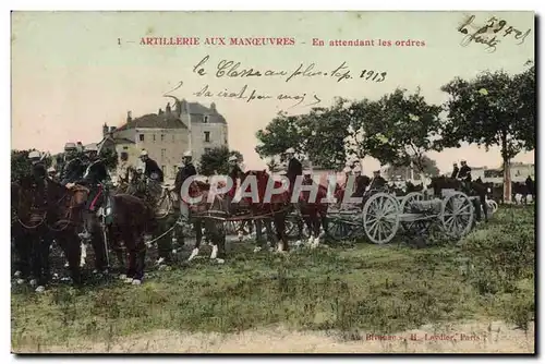 Ansichtskarte AK Militaria Artillerie aux manoeuvres En attendant les ordres