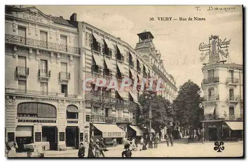 Ansichtskarte AK Banque Vichy Rue de Nimes Credit Lyonnais Coiffeur