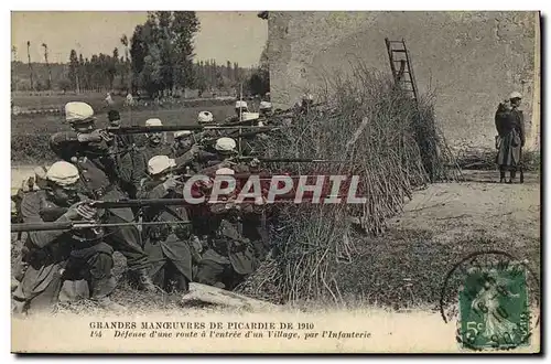 Ansichtskarte AK Militaria Grandes manoeuvres de Picardie 1910 Defense d&#39une route a l&#39entree d&#39un villa