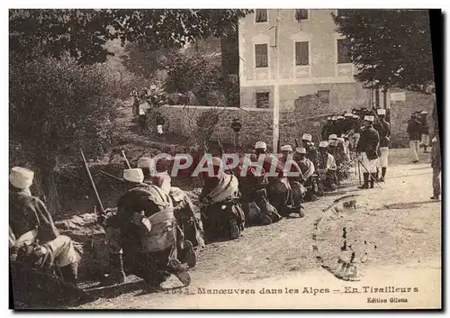 Cartes postales Militaria Manoeuvres dans les Alpes En tirailleurs