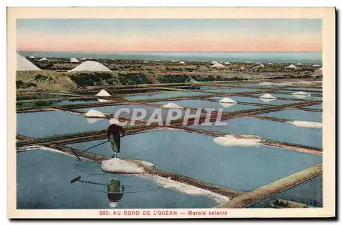 Cartes postales Folklore Marais Salants Au bord de l&#39ocean