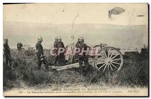 Cartes postales Militaria Un monoplan militaire vient reconnaitre les positions de l&#39artillerie ennemie Avion