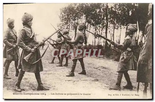 Cartes postales Militaria Les Indiens se preparent a la guerre