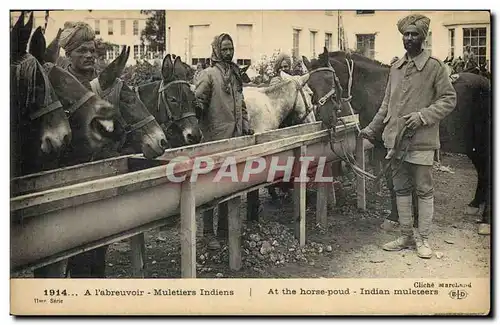 Ansichtskarte AK Militaria A l&#39abreuvoir Muletiers Indiens