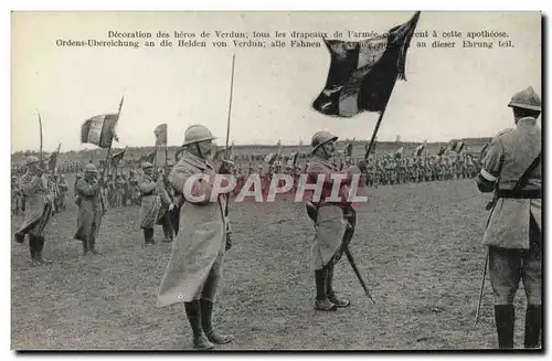 Ansichtskarte AK Militaria Decoration des feros de Verdun