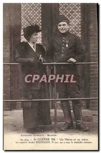 Cartes postales Medaille Guerre 1914 Un heros et sa mere La caporal Andre Bourgoin