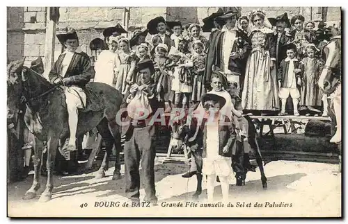Cartes postales Folklore Marais Salants Bourg de Batz Grande fete annuelle du sel et des paludiers Ane Mule Enfa