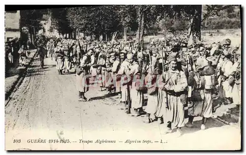 Ansichtskarte AK Militaria Troupes algeriennes