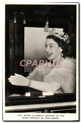 Cartes postales moderne HM Queen Elizabeth driving to the state opening of Parliament