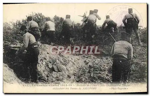 Cartes postales Militaria Bataille de l&#39Yser Nos chasseurs d&#39Afrique defendant les dunes de Nieuport