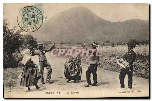 Cartes postales Folklore Auvergne La bourree