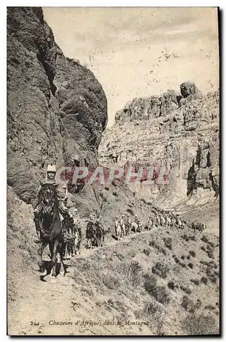 Cartes postales Militaria Chasseurs d&#39Afrique dans la montagne