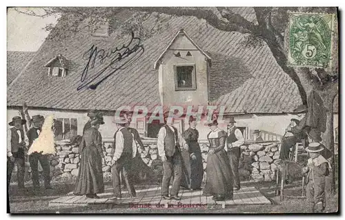 Cartes postales Folklore La danse de la bourree