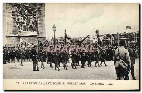 Ansichtskarte AK Militaria Les fetes de la Victoire 14 juillet 1919 Les zouaves