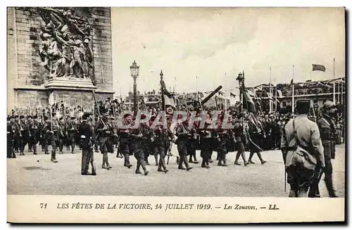 Cartes postales Militaria Les fetes de la Victoire 14 juillet 1919 Les zouaves