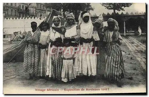 Ansichtskarte AK Negre Homme Noir Village africain Exposition de Bordeaux 1907