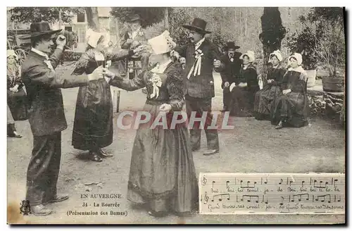 Cartes postales Folklore Auvergne La bourree Presentation des Dames