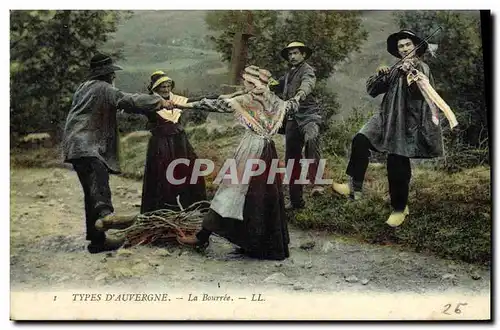 Cartes postales Folklore Auvergne La bourree