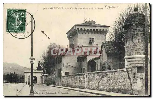 Ansichtskarte AK Colombe Colombophilie Grenoble La citadelle et porte de l&#39Ile VErte