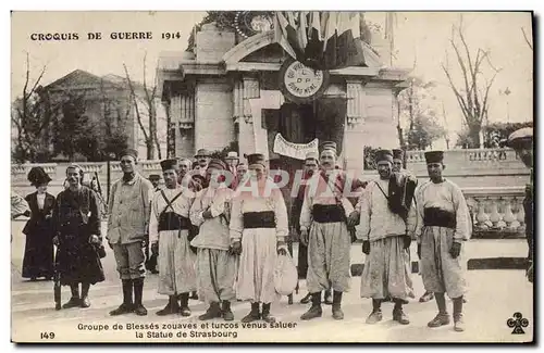 Ansichtskarte AK Militaria Groupe de blesses Zouaves et turcs venus saluer la statue de Strasbourg Paris