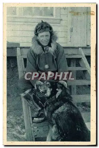 Cartes postales Le missionnaire et son fidele compagnon Cercle arctique Alaska Chien Polaire