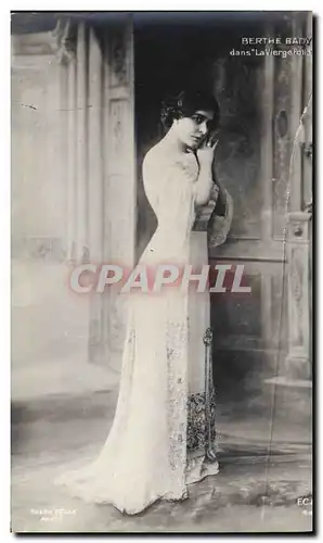 Cartes postales Theatre Femme Berthe Bady dans la Vierge Folle