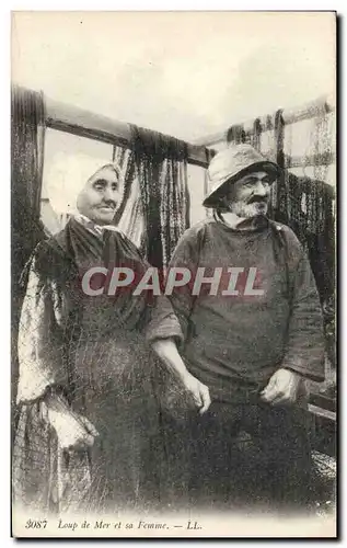 Cartes postales Peche Loup de mer et sa femme