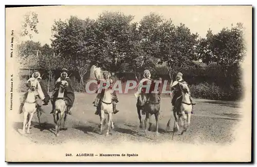 Ansichtskarte AK Militaria Algerie Manoeuvres de Spahis