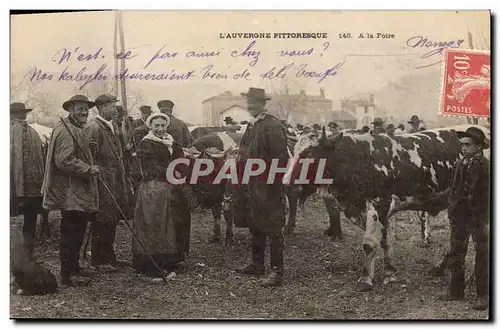 Cartes postales Folklore Auvergne A la foire Vaches