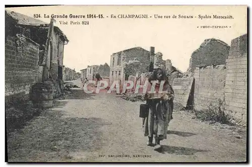 Ansichtskarte AK Militaria Une rue de Souain Spahis Marocains