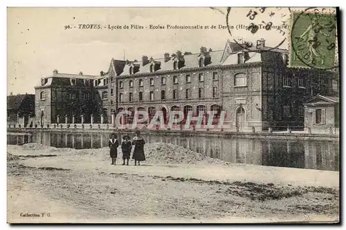 Ansichtskarte AK Militaria Sante Troyes Lycee de Filles Ecoles professionnelles et de dessin Hopital Temporaire