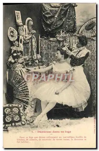 Cartes postales Fantaisie Femme Danseuse dans sa loge