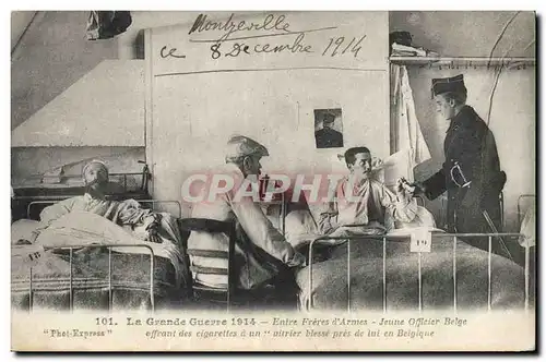 Cartes postales Militaria Entre freres d&#39armes Jeune officier belge offrant des cigarettes a un vitrier bless