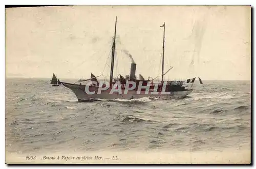 Cartes postales Bateau a vapeur en pleine mer