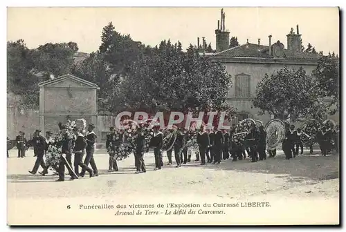 Ansichtskarte AK Mort Funerailles des victimes de l&#39explosion du cuirasse Liberte Arsenal de terre Le defile d