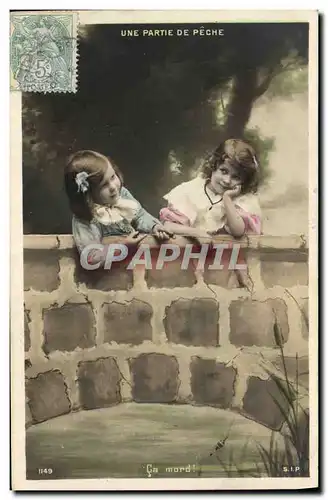 Cartes postales Peche Pecheur Enfants Une partie de peche Ca mord