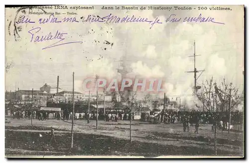 Cartes postales Le cuirasse Iena explosant dans le bassin de Missiessy Toulon