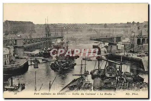 Cartes postales Bateau Port militaire de Brest Sortie du cuirasse Le Hoche